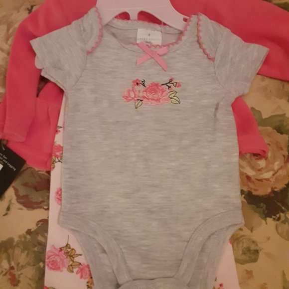 Camelia 3-Piece Set for Baby Girl (0-3 Months) - Picture 3 of 6